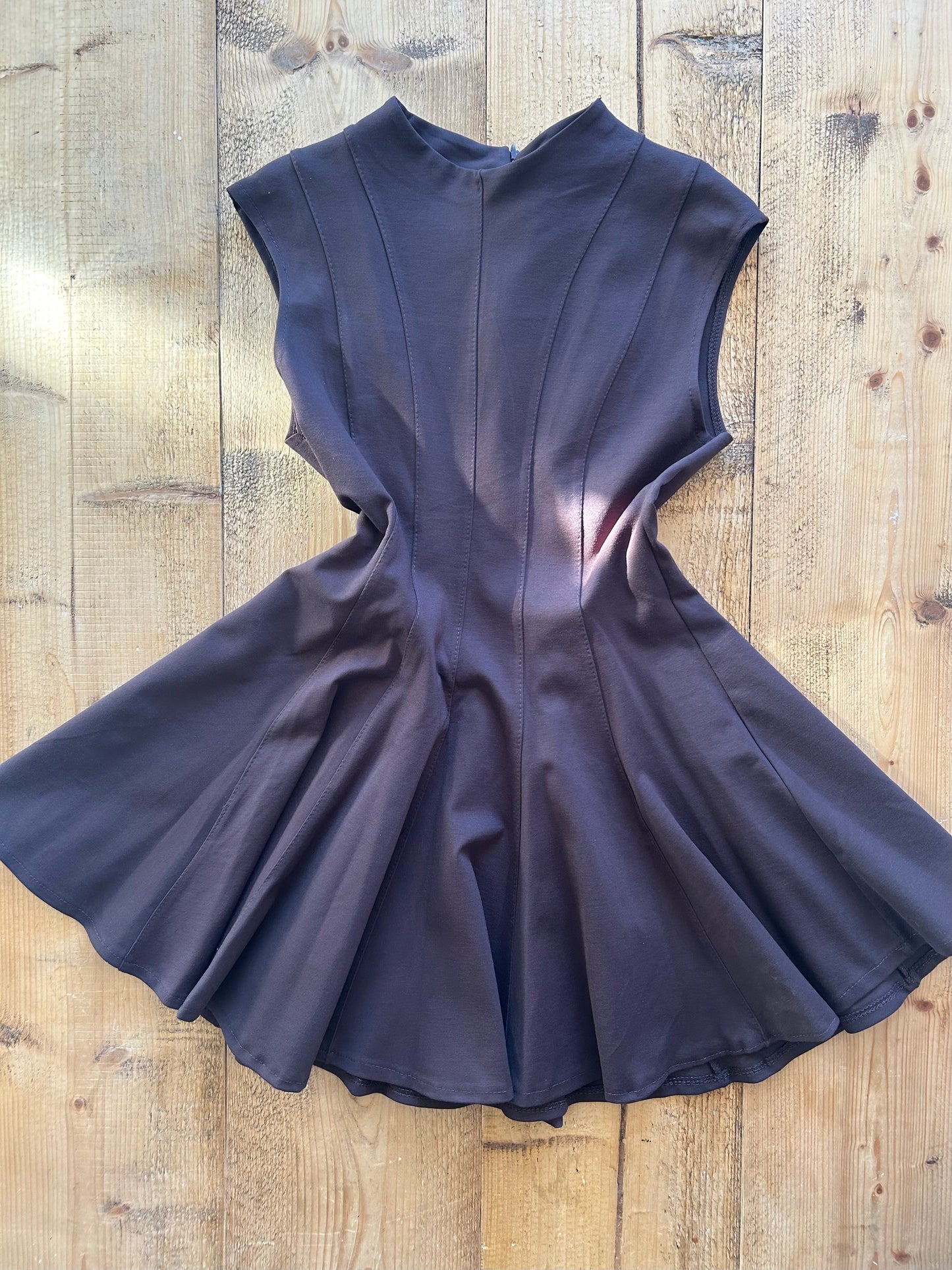 Structured skater dress brown